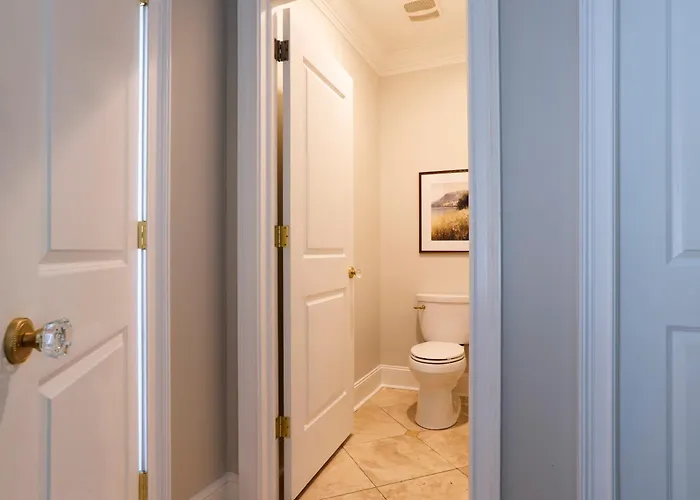 Beautiful 3Bed Townhome In Historic Downtown Savannah